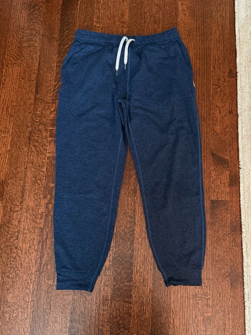 Vuori Women’s Performance Joggers Navy Heather Size Small